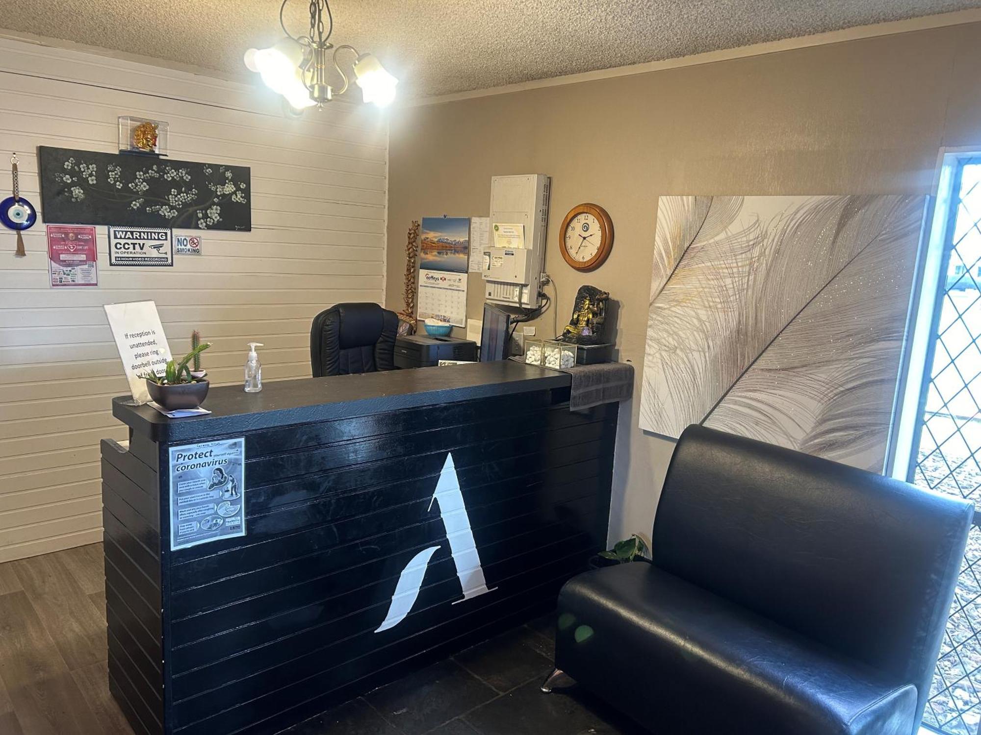 Aquarius Motor Inn Гамильтон Экстерьер фото
